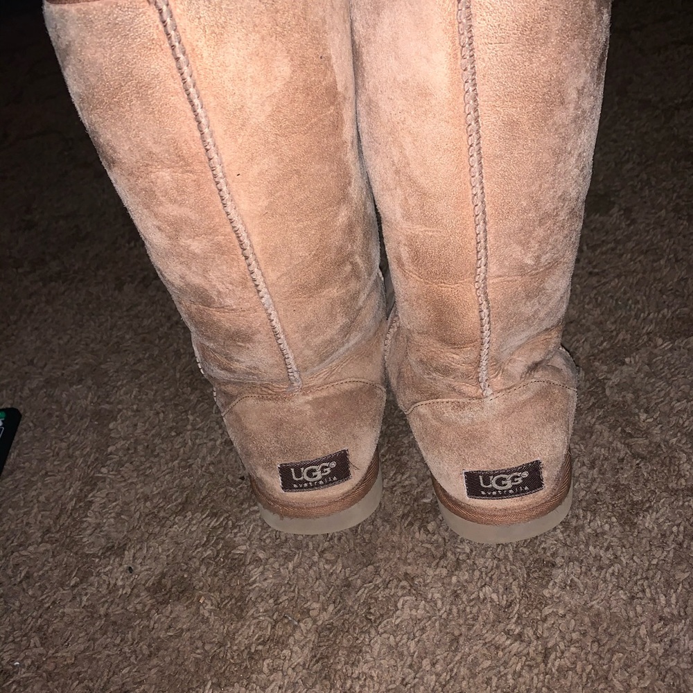 Uggs - image 3